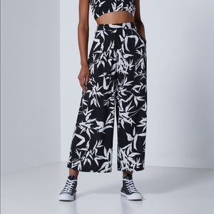 Obey Kaia Cropped Pant (Black Multi)